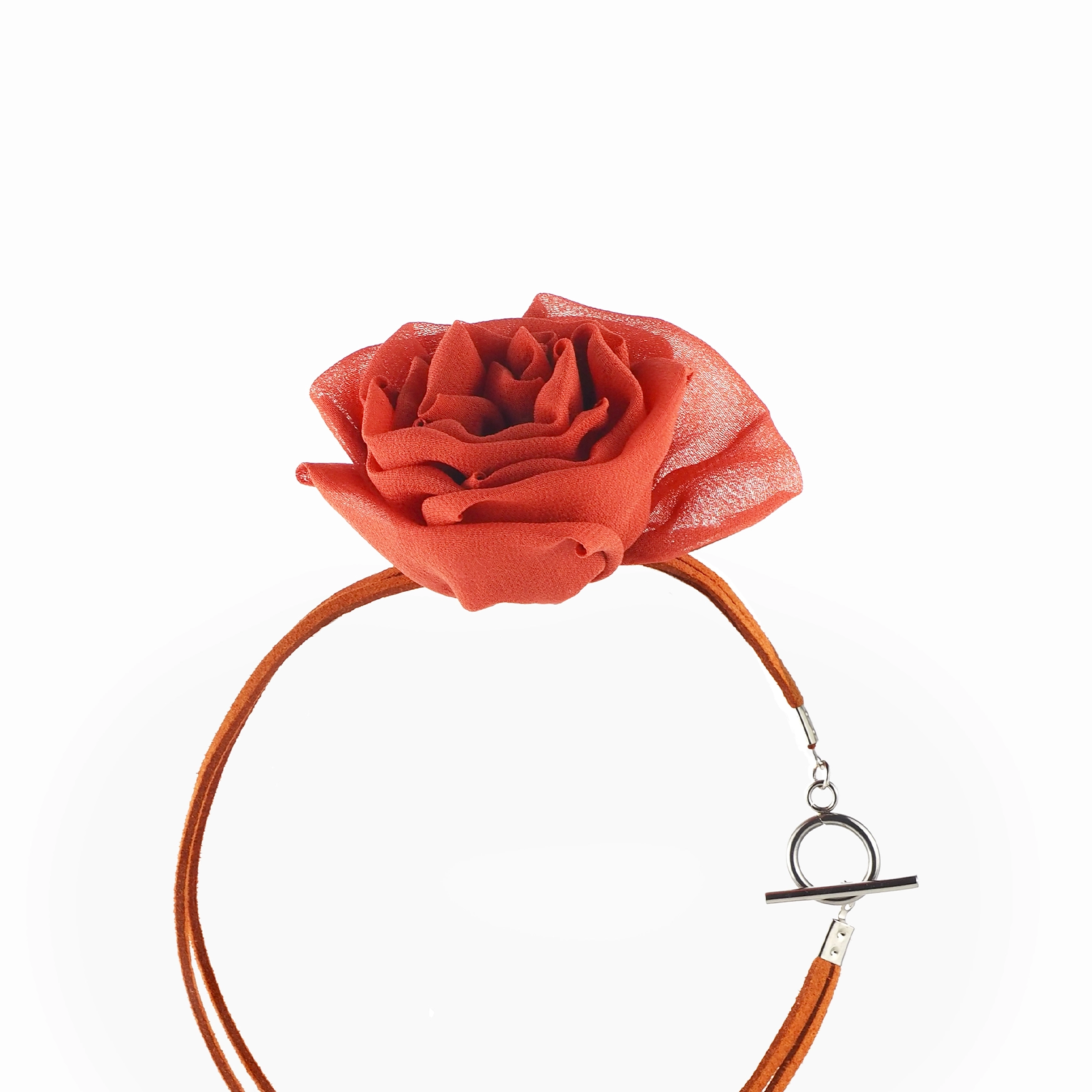 close-up_red_silk_rose_on_suede_choker_necklace
